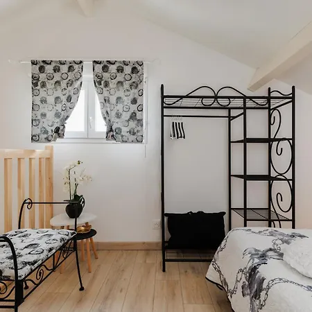 Le Petit - Pessac, Bordeaux Prázdninový dům