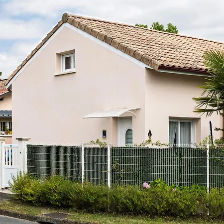 Le Petit - Pessac, Bordeaux Prázdninový dům *